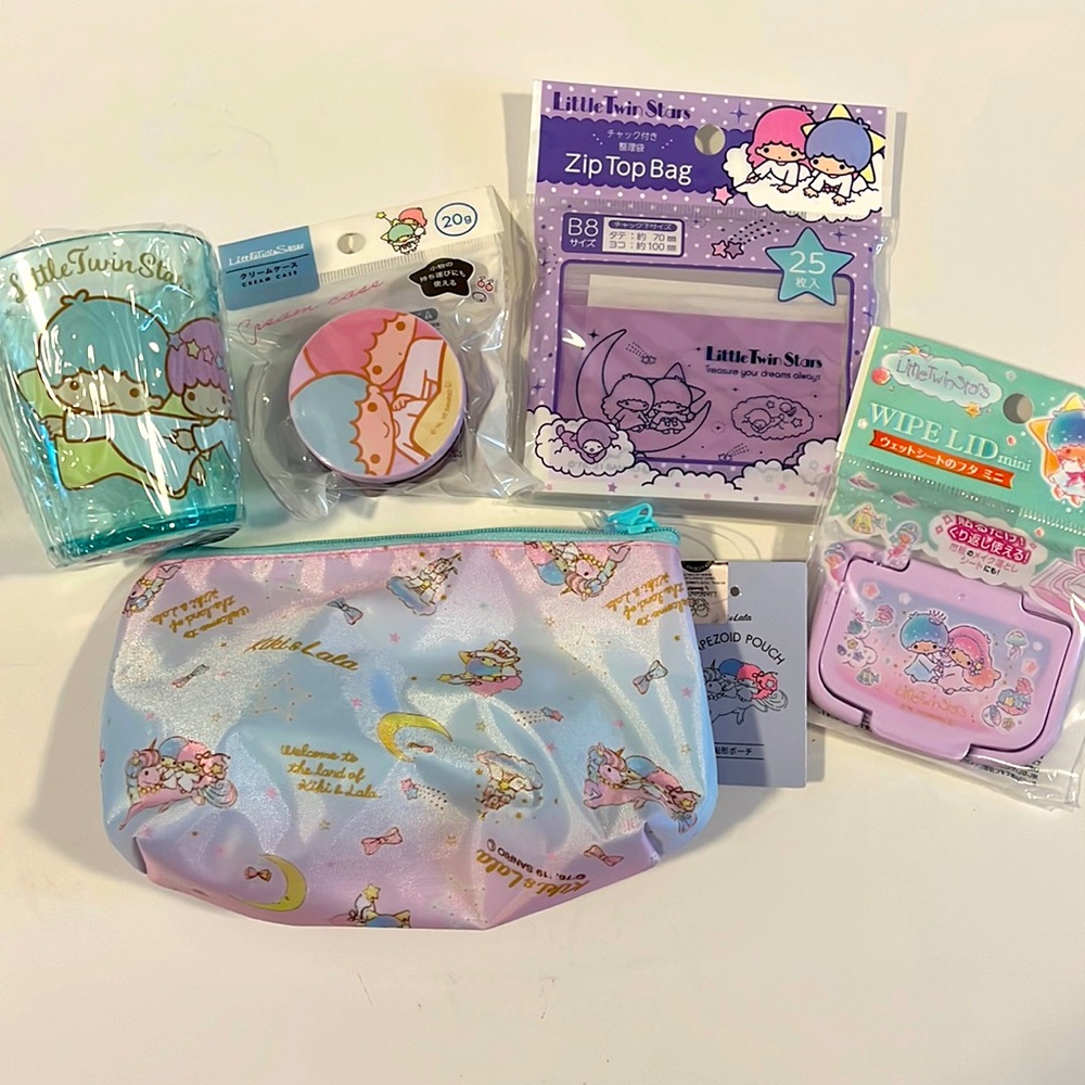 Little Twin Star collection